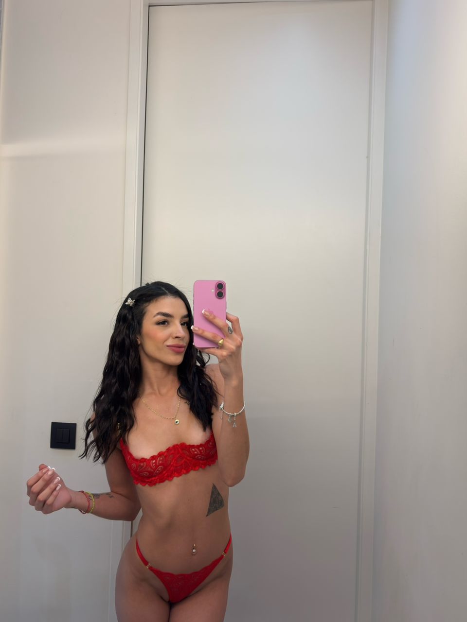 Escort - MIRANDA - Ibiza Tops